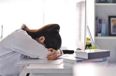 坚持午睡对养生的好处